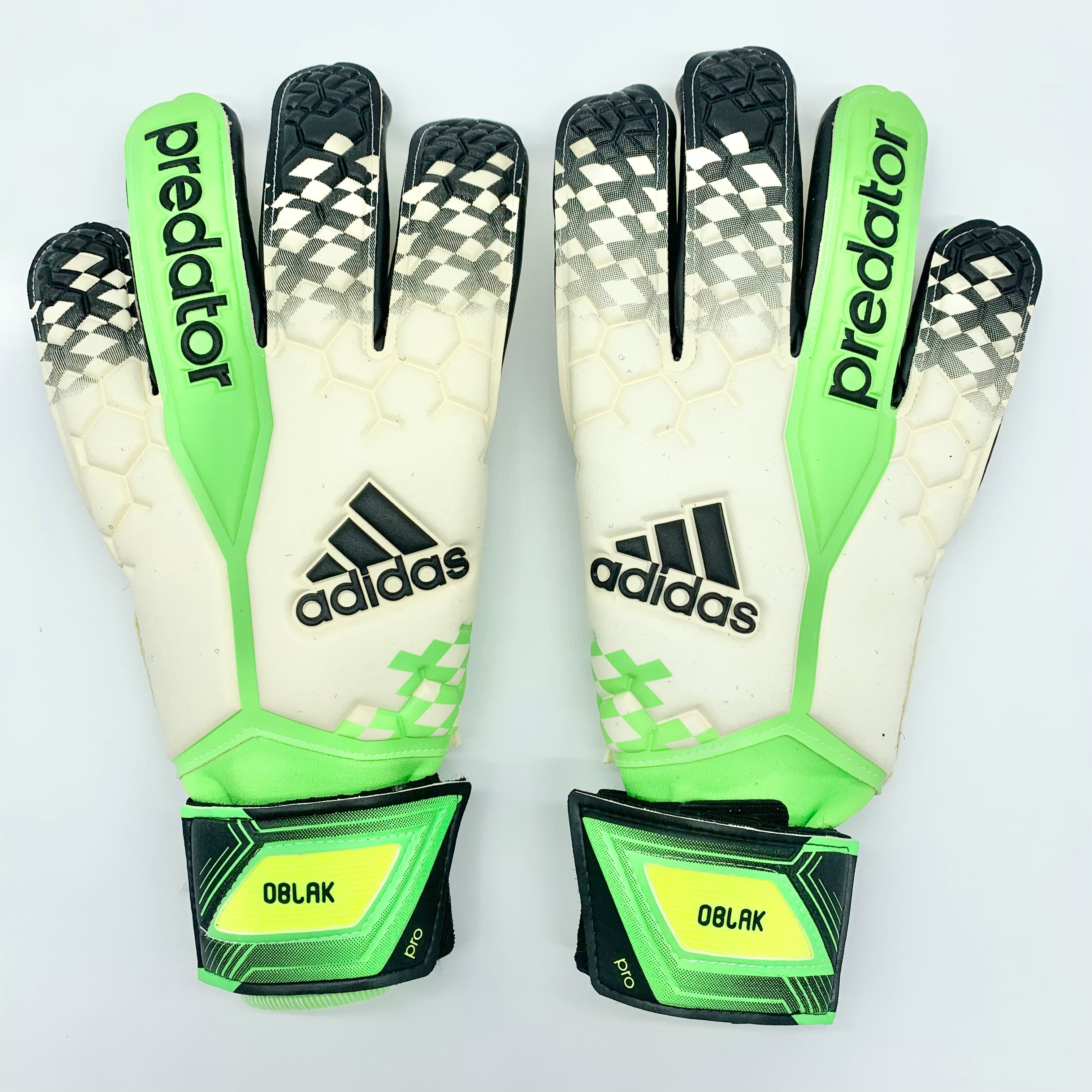 Adidas Predator 20 Pro Goalkeeper Gloves | Fingersave White / Black / Gold / 11