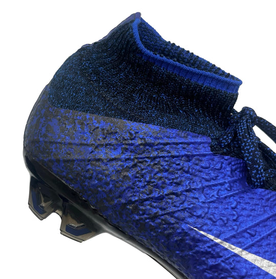 Cristiano Ronaldo usado na partida Nike Mercurial Superfly IV CR7 'Natural Diamond' 2015/16