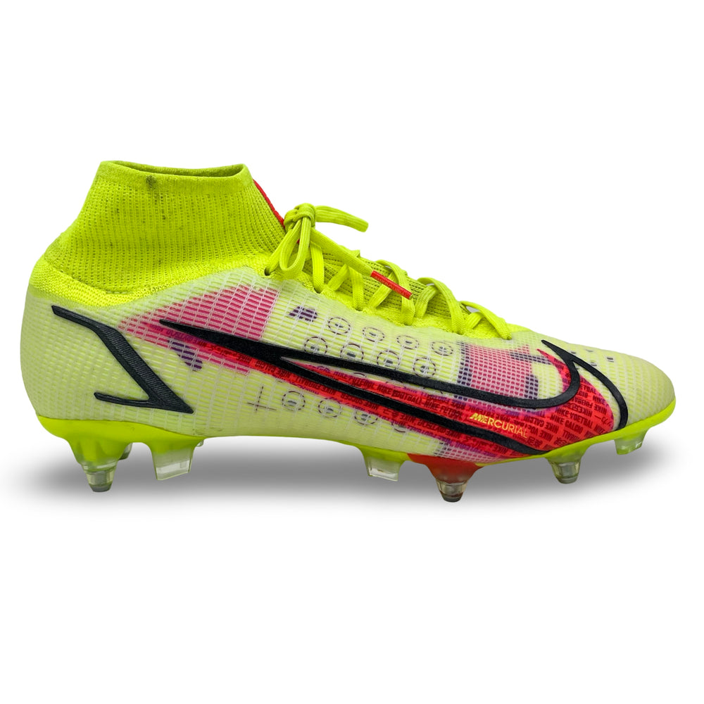 صورة كريستيانو رونالدو المتطابقة، أثناء التدريب، إصدار المباراة، Nike Mercurial Superfly 8 Elite -2021/22