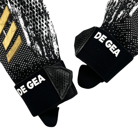 David De Gea Match Worn Adidas Predator SMU Pro Goalkeeper Gloves 2020/21