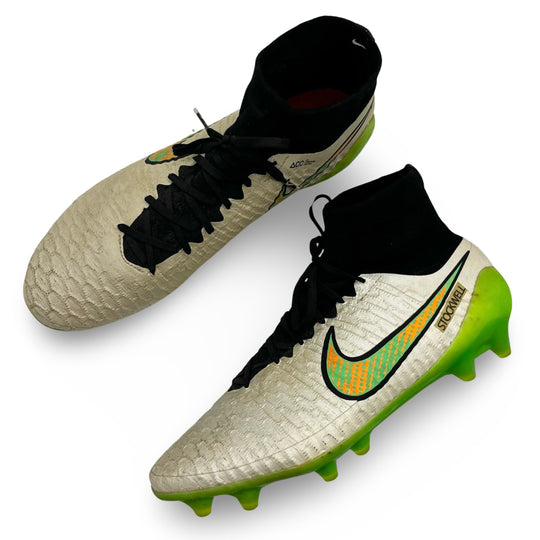 Nathaniel Clyne Match Worn Nike Magista Obra 2014/15