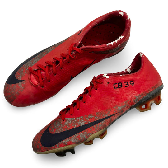 Craig Bellamy Match Worn Nike Mercurial Vapor Superfly I 2008/09