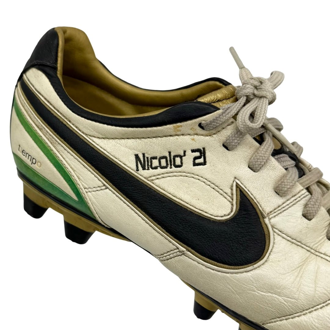 Nike Tiempo Air Legend (2008/09), usada por Andrea Pirlo en partidos, 1 gol marcado y fotocombinada