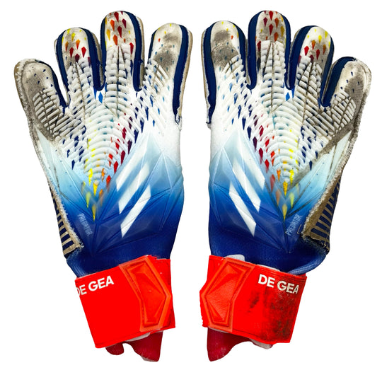 David De Gea Match Worn Adidas Predator Pro Al Rihla SMU Goalkeeper Gloves 2022/23