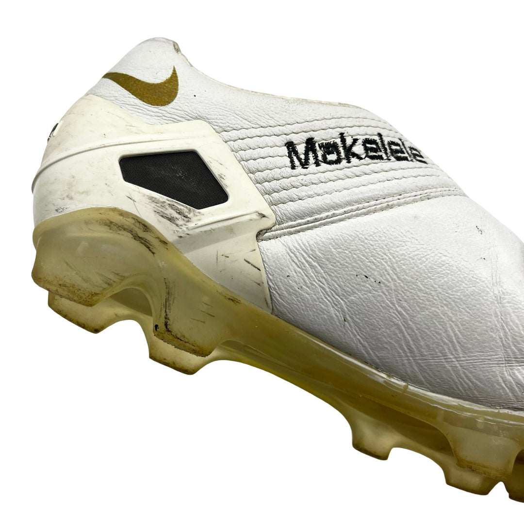 Claude Makélélé Match Worn Nike T90 Laser 1 2007/08