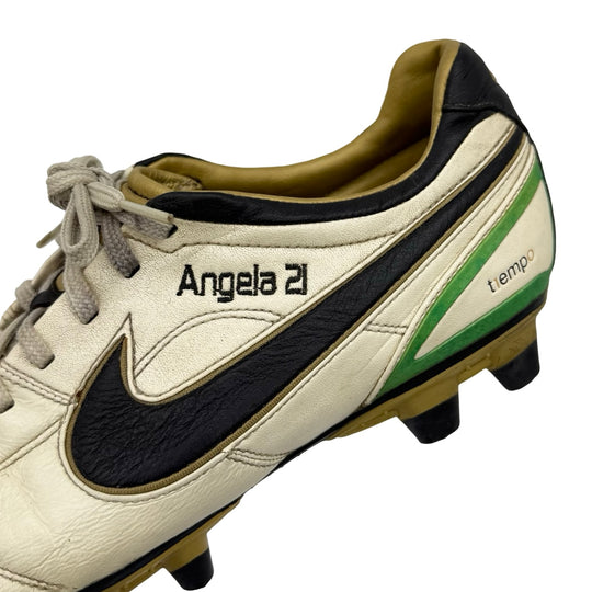 Nike Tiempo Air Legend (2008/09), usada por Andrea Pirlo en partidos, 1 gol marcado y fotocombinada