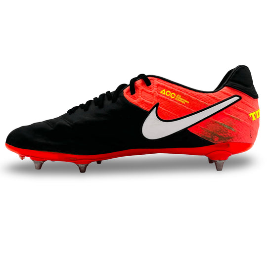 Gerard Piqué Match Worn Nike Tiempo Legend VI