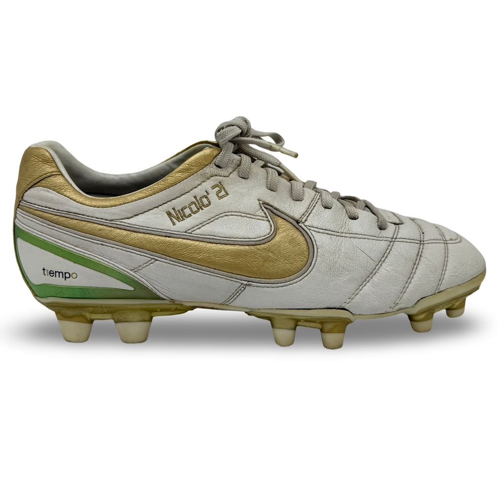 Nike Tiempo Air Legend, usada por Andrea Pirlo en partidos, 1 gol y 3 asistencias, doble firma y fotocombinada - 2007/08