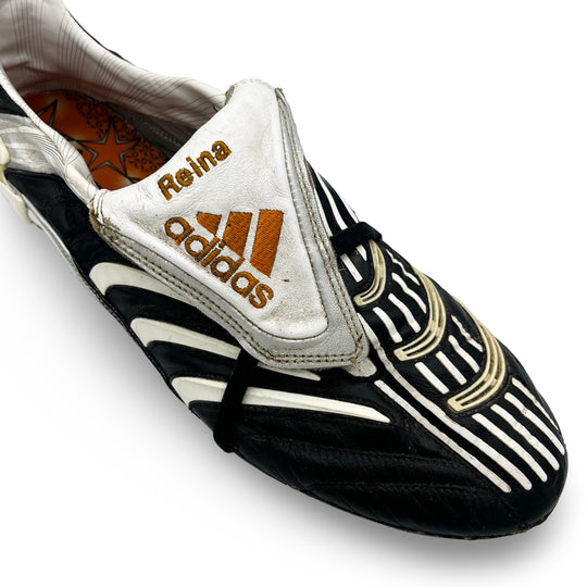 Pepe Reina Match Worn, Photo-Matched Adidas Predator Absolute - 2007/08