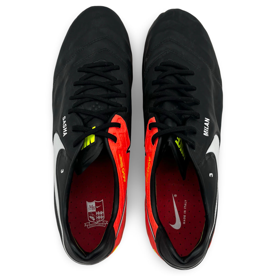 Gerard Piqué Match Worn Nike Tiempo Legend VI