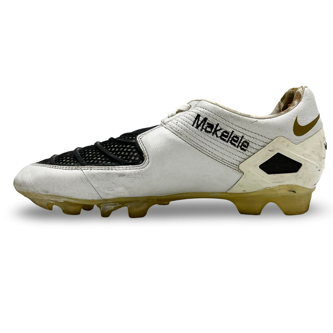 Claude Makélélé Match Worn Nike T90 Laser 1 2007/08