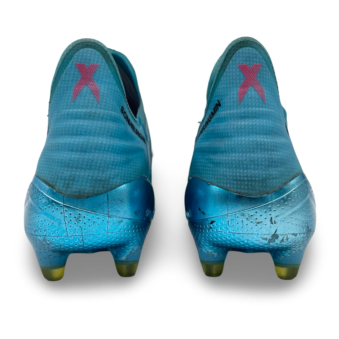 سون هيونج مين يرتدي ملابس المباراة، صورة مطابقة، 7 أهداف مسجلة، حذاء Adidas X19+ - 2019/20