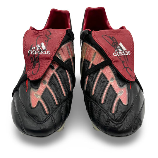 Steven Gerrard Match Issued Adidas Predator Powerswerve Signed 2007/08