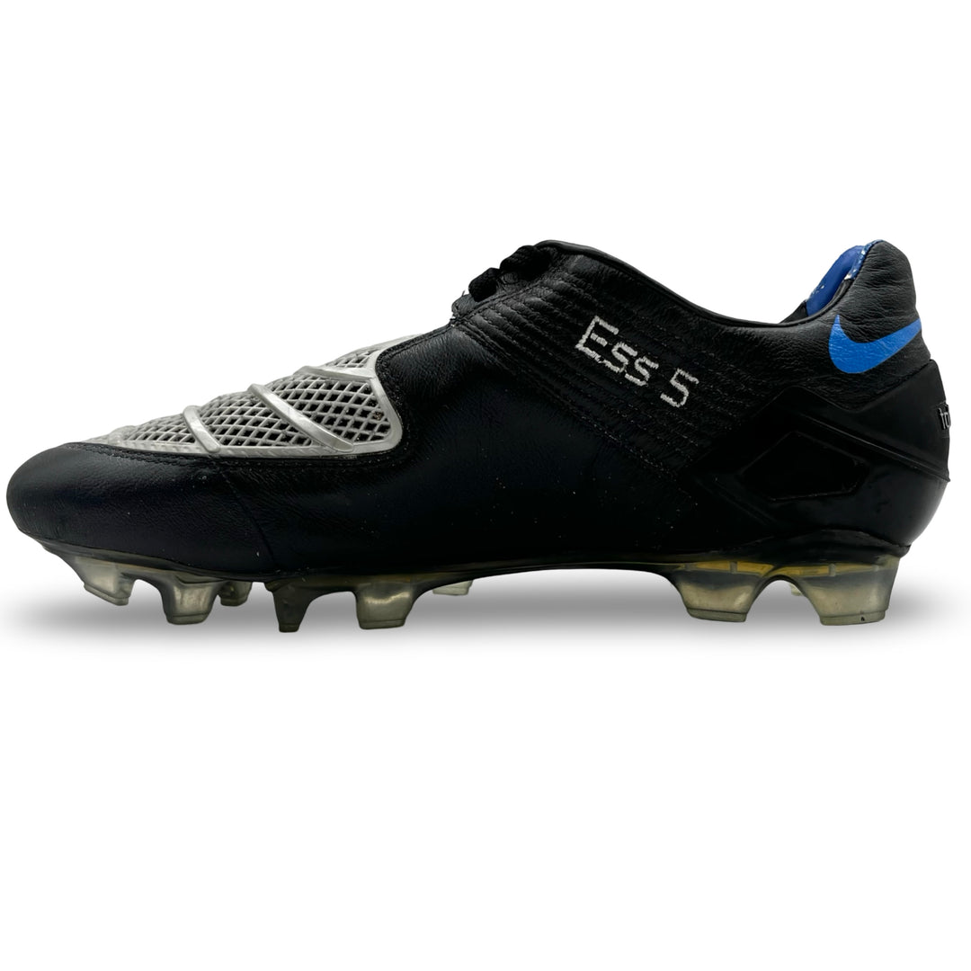 Michael Essien Partido Nike T90 Laser 1