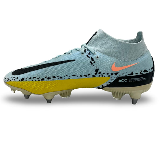 Kevin De Bruyne Match Worn Nike Phantom GT 2 Elite Signed 2022/23 Treble Season