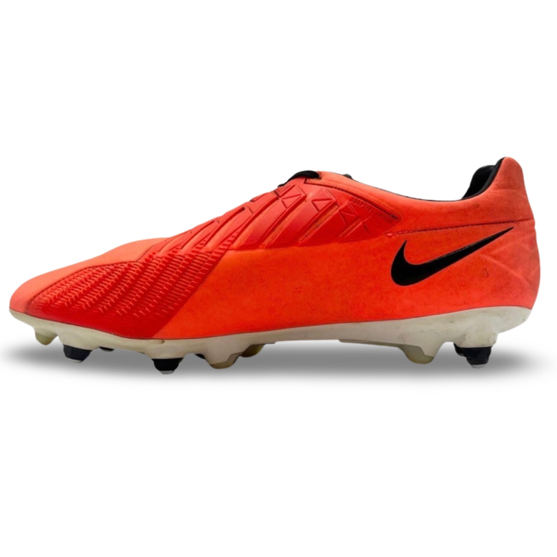 Red nike store soccer boots