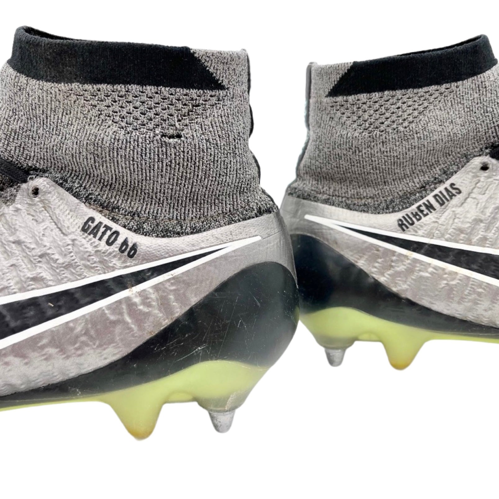 Nike magista high top 2024 cheap