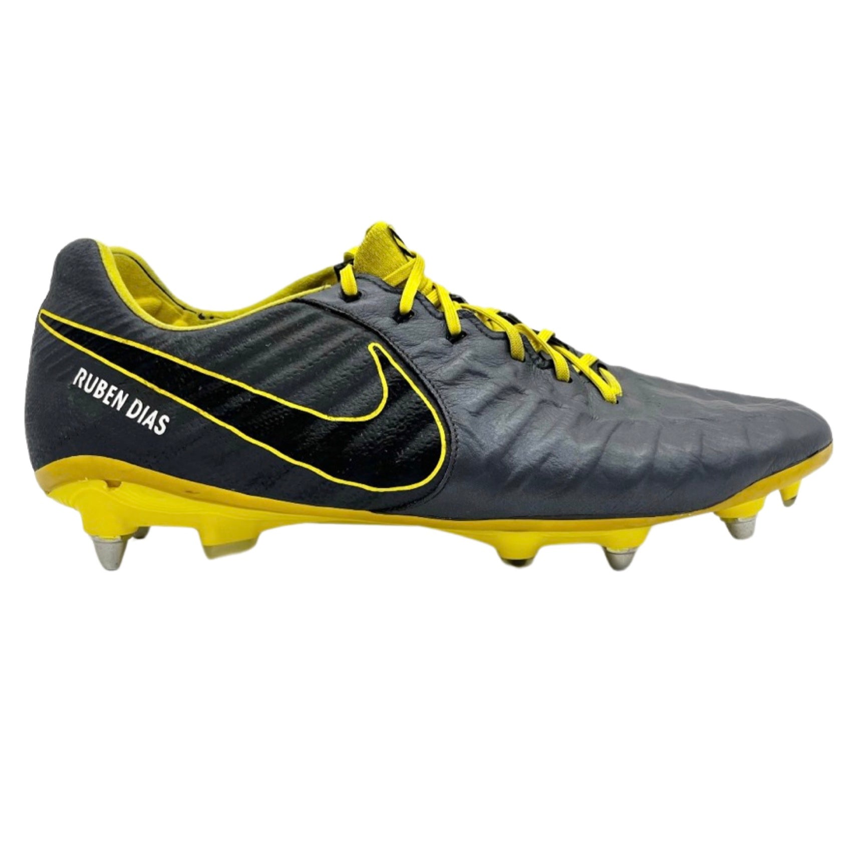 Nike legend store 7 soccer cleats