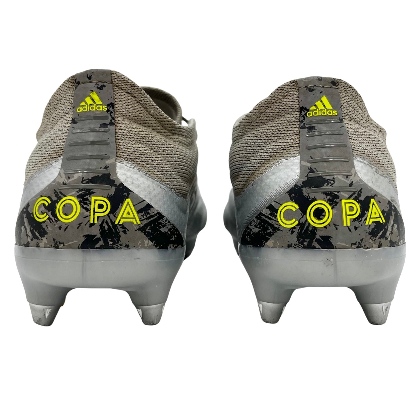 チアゴ・アルカンタラの試合でアディダス・コパ20.1を着用