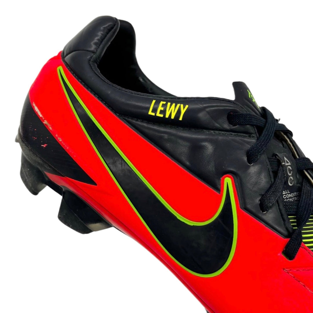 Robert Lewandowski Match Worn Nike T90 Laser IV 2012/13