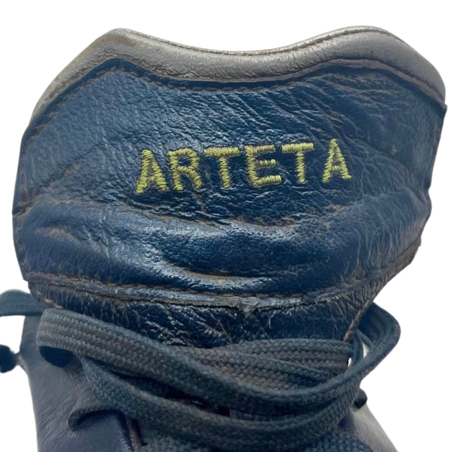 Mikel Arteta partido desgastado Adidas AdiPure 1