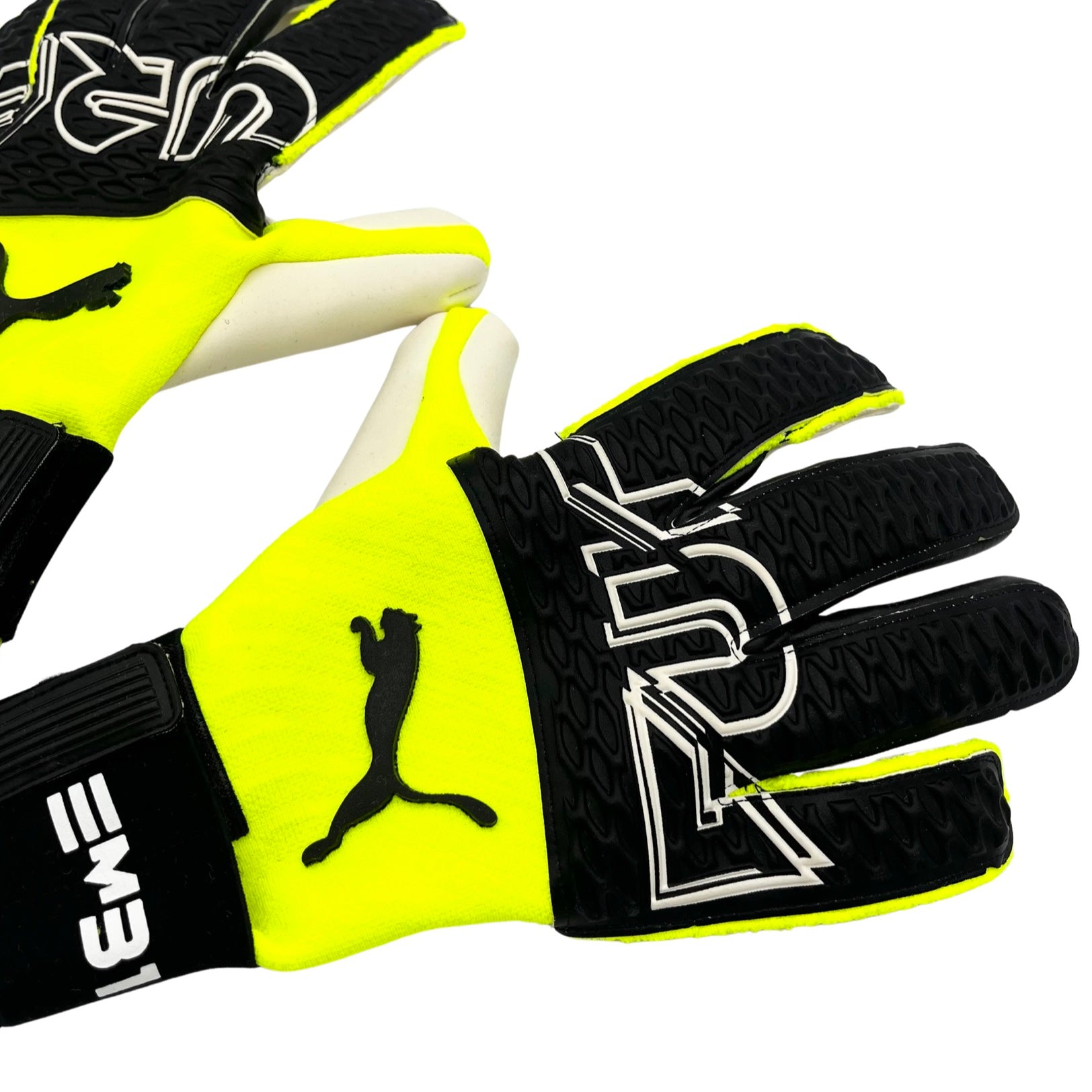 Puma Goalkeeper Gloves Future Z Ederson Golden Glove Sondermodell