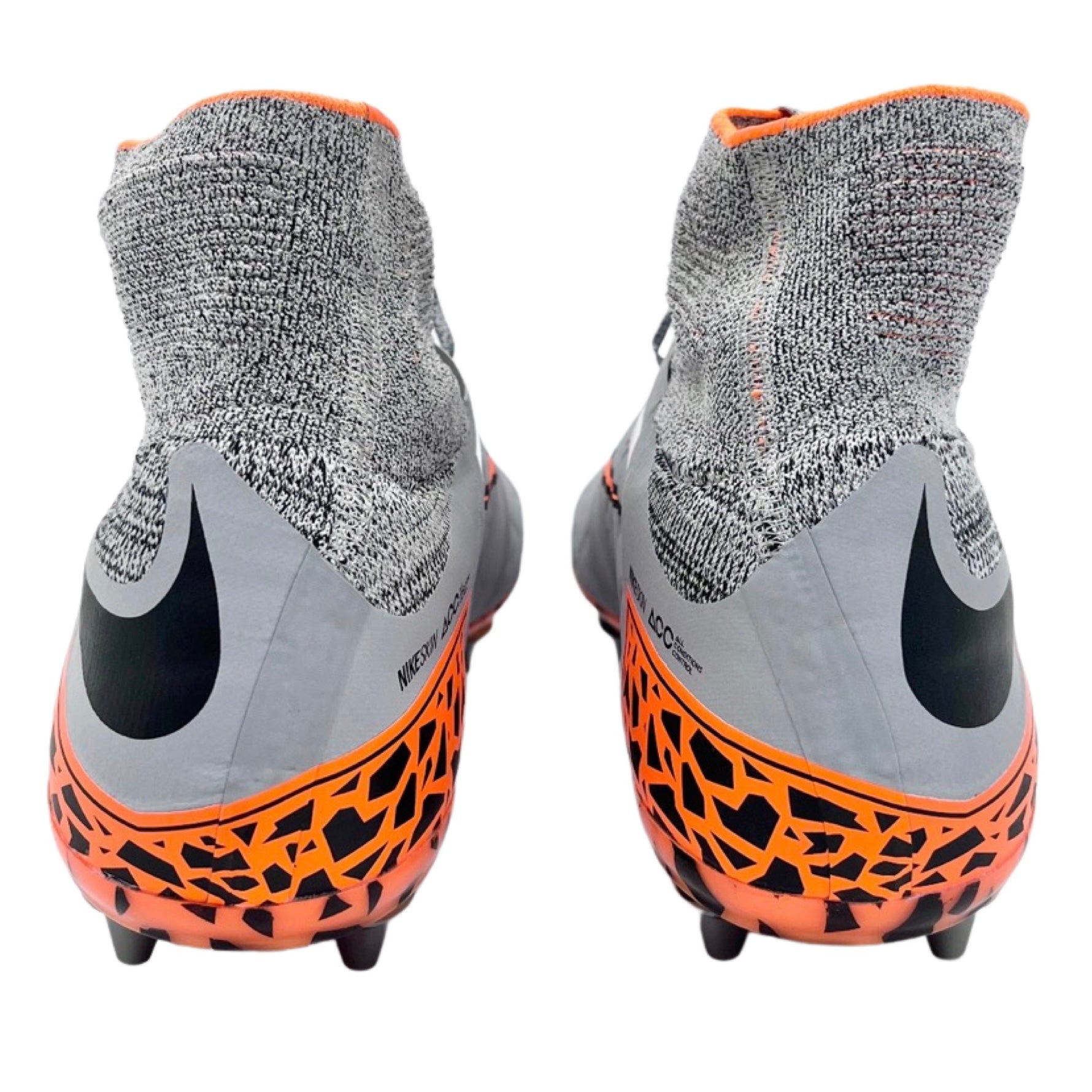 New football best sale boots hypervenom