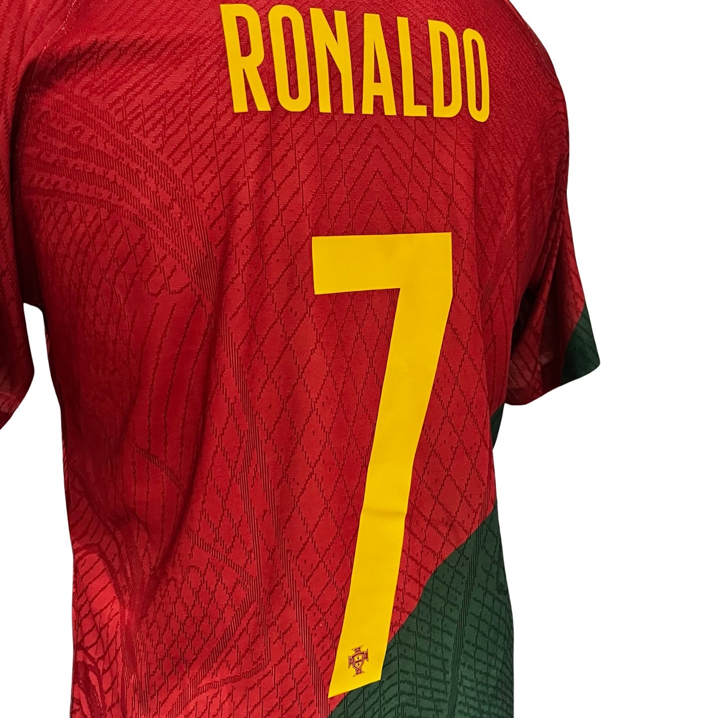 صدر كريستيانو رونالدو مباراة نايك دريفيت اف قميص بورتوغال مقابل أورجواي 2022 كأس العالم لكرة القدم