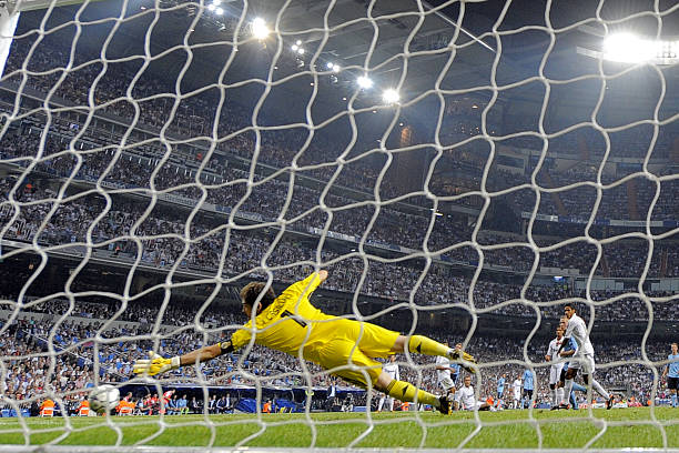 Iker Casillas Match Issued Reebok Sprintfit Lite Pro Signed UEFA Euro 2008